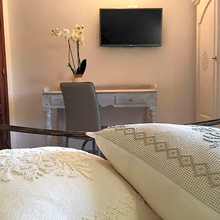 Elena Bed & Breakfast